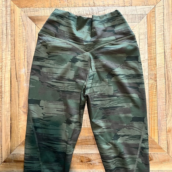 Small Alphalete Surface Power - Olive Canvas Camo - Picture 2 of 4